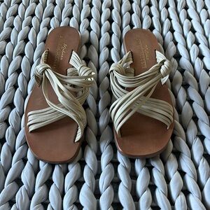 Size 8 Matisse x Anthropologie strappy ecru flats